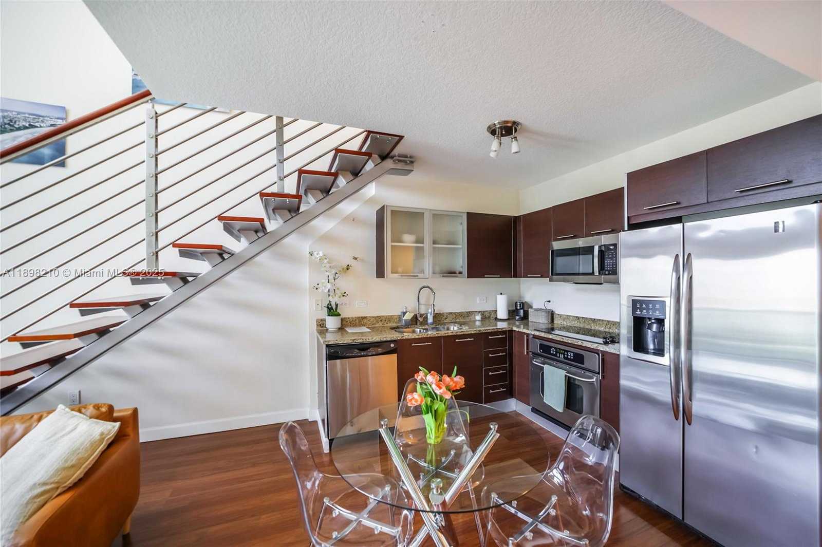 Small Image of 41 SOUTH EAST 5TH ST #1003, Miami Number 2
