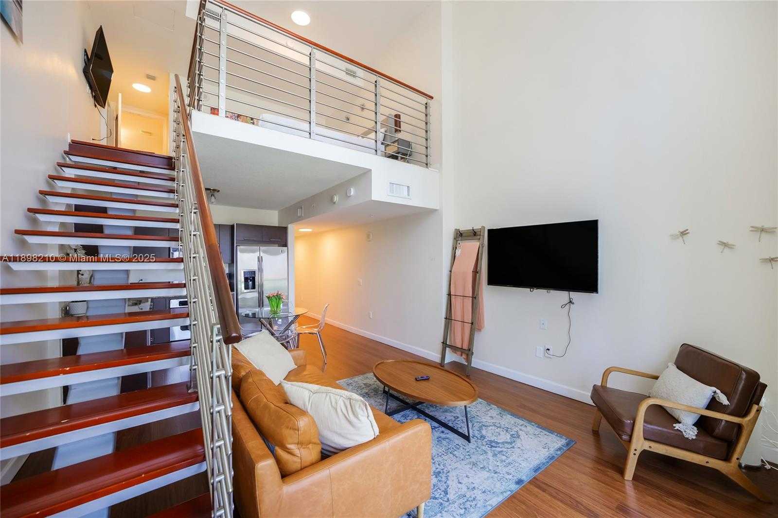 Small Image of 41 SOUTH EAST 5TH ST #1003, Miami Number 4