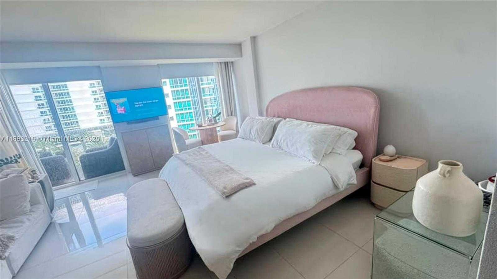 Small Image of 10275 COLLINS AVE #802, Bal Harbour Number 14