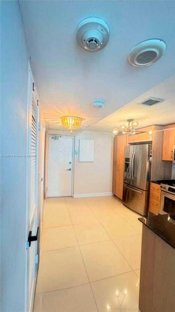 Small Image of 10275 COLLINS AVE #802, Bal Harbour Number 20
