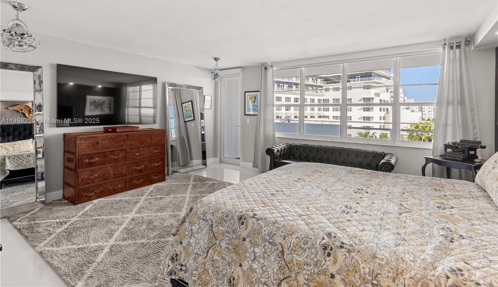 Small Image of 100 LINCOLN RD #747, Miami Beach Number 20