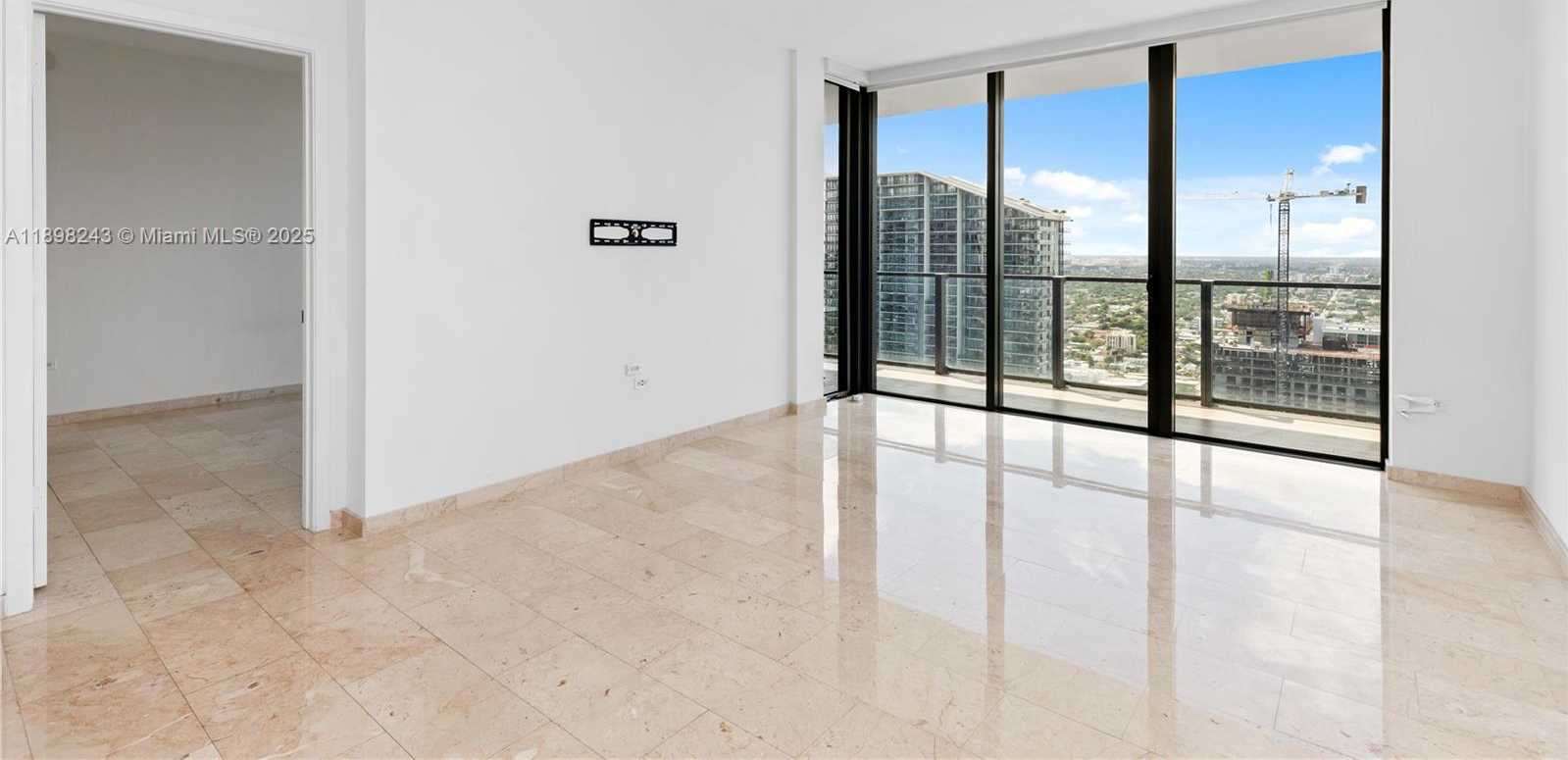 Small Image of 68 SOUTH EAST 6TH ST #3906, Miami Number 15