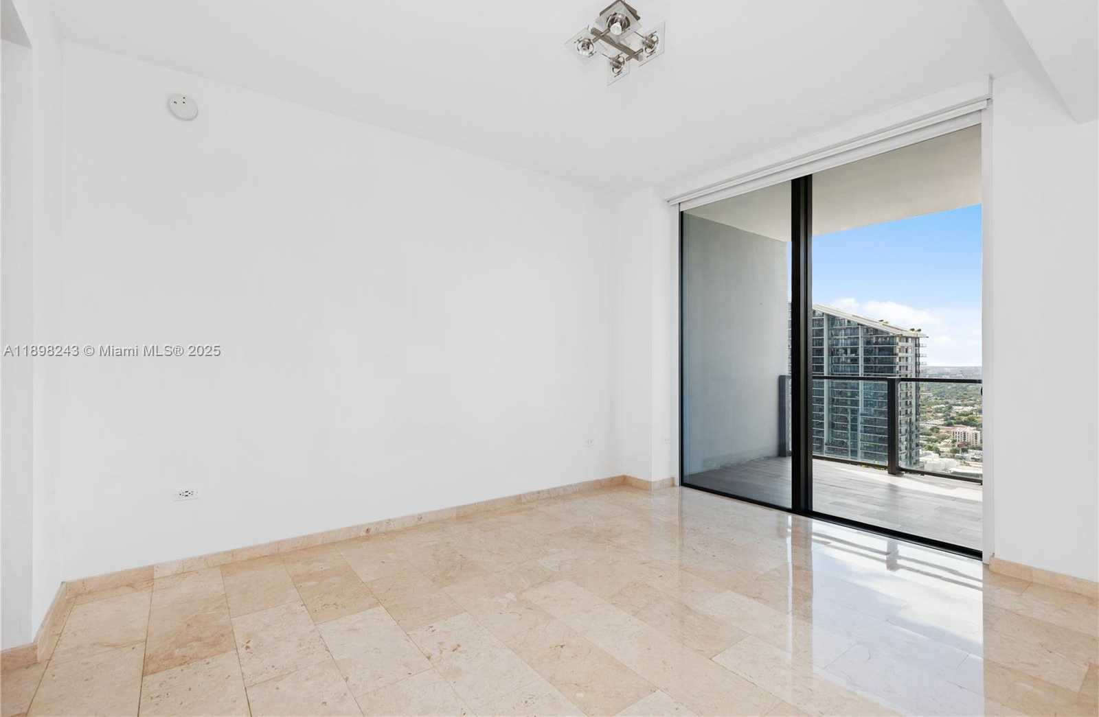 Small Image of 68 SOUTH EAST 6TH ST #3906, Miami Number 20