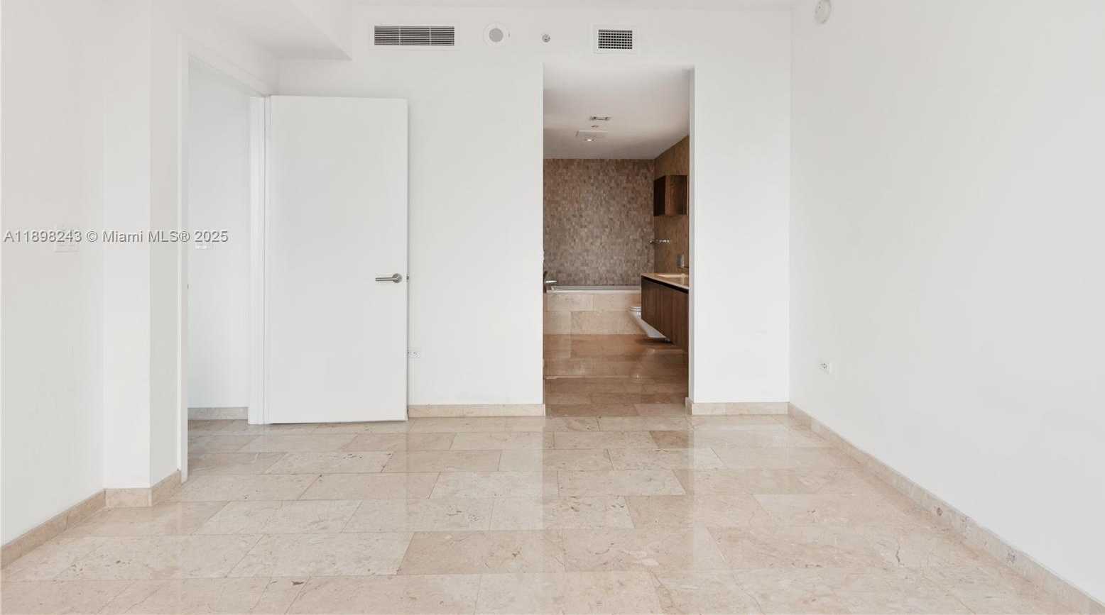 Small Image of 68 SOUTH EAST 6TH ST #3906, Miami Number 21