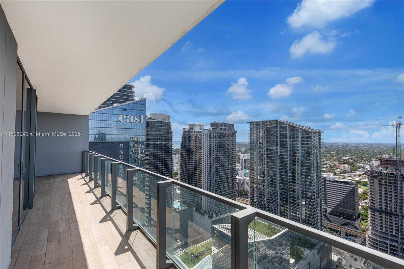 Small Image of 68 SOUTH EAST 6TH ST #3906, Miami Number 31