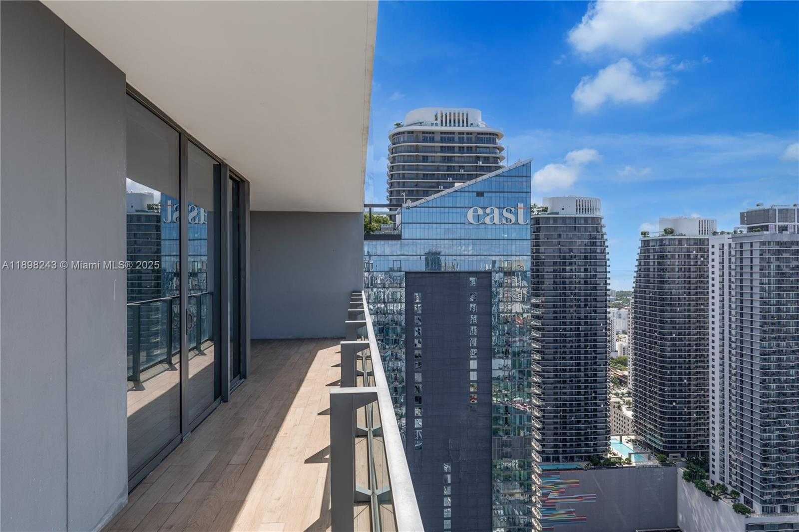 Small Image of 68 SOUTH EAST 6TH ST #3906, Miami Number 32