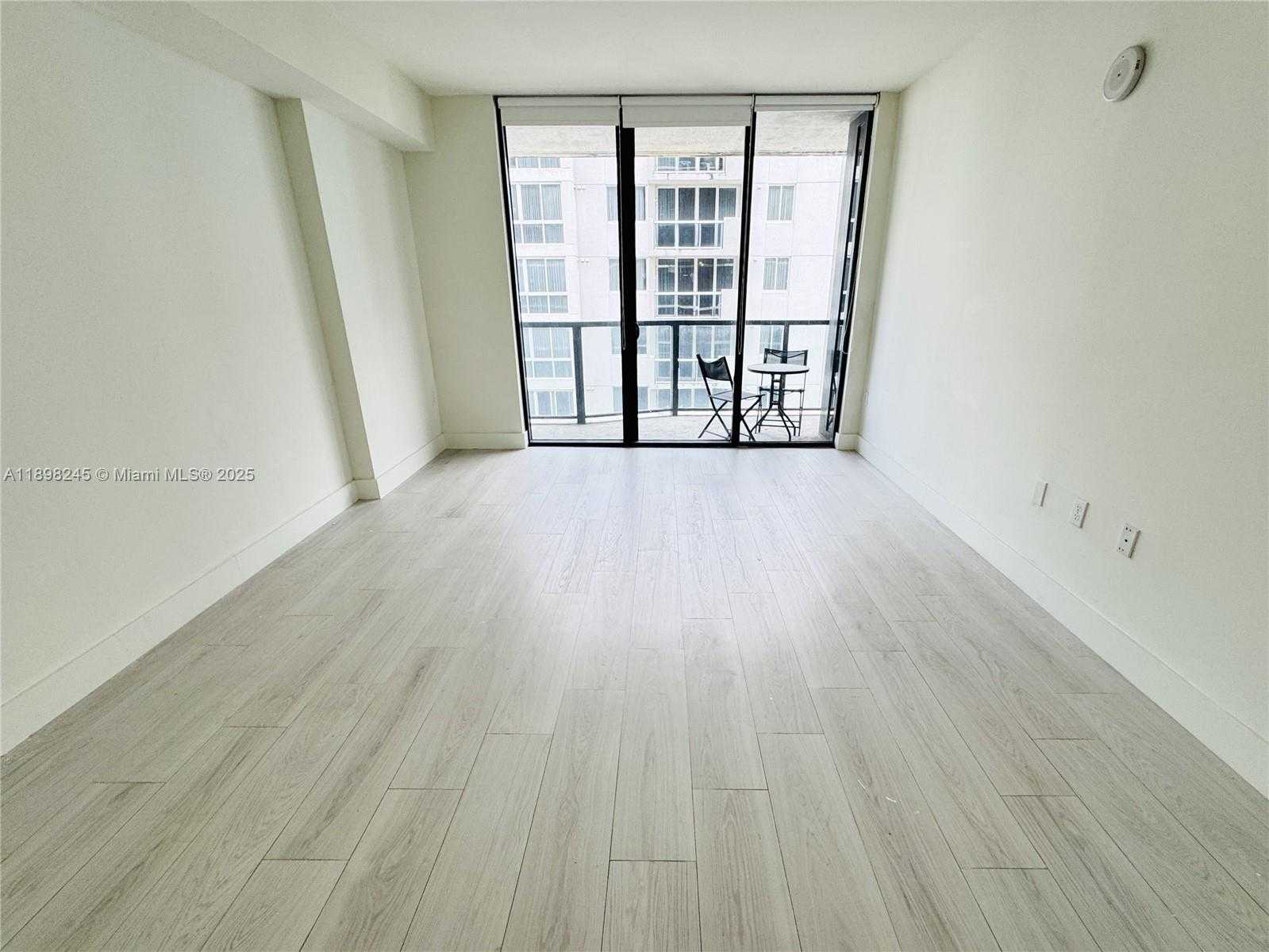 Small Image of 201 SOUTH WEST 17TH RD #603, Miami Number 5