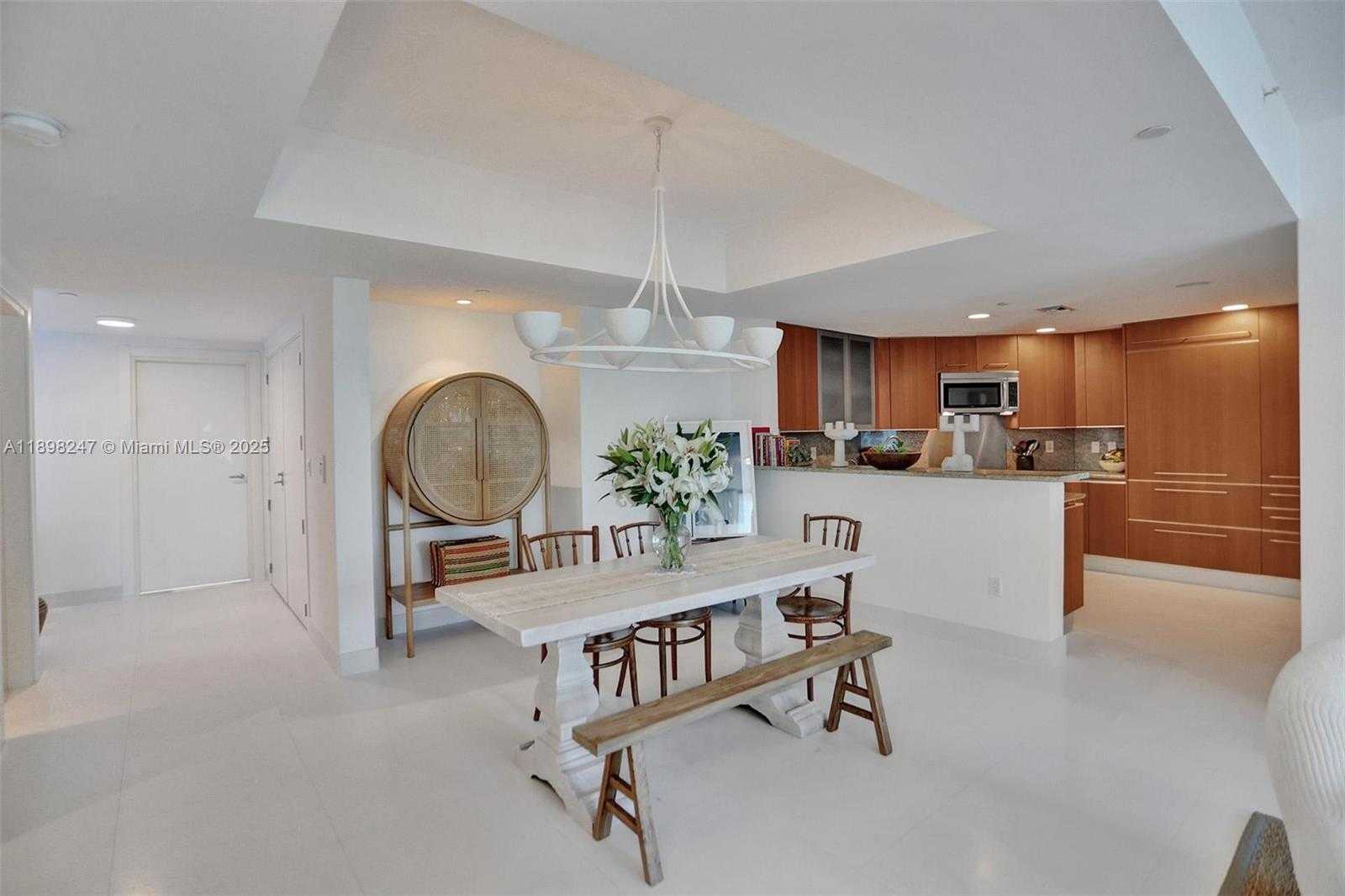 Small Image of 2627 SOUTH BAYSHORE DR #506, Coconut Grove Number 17