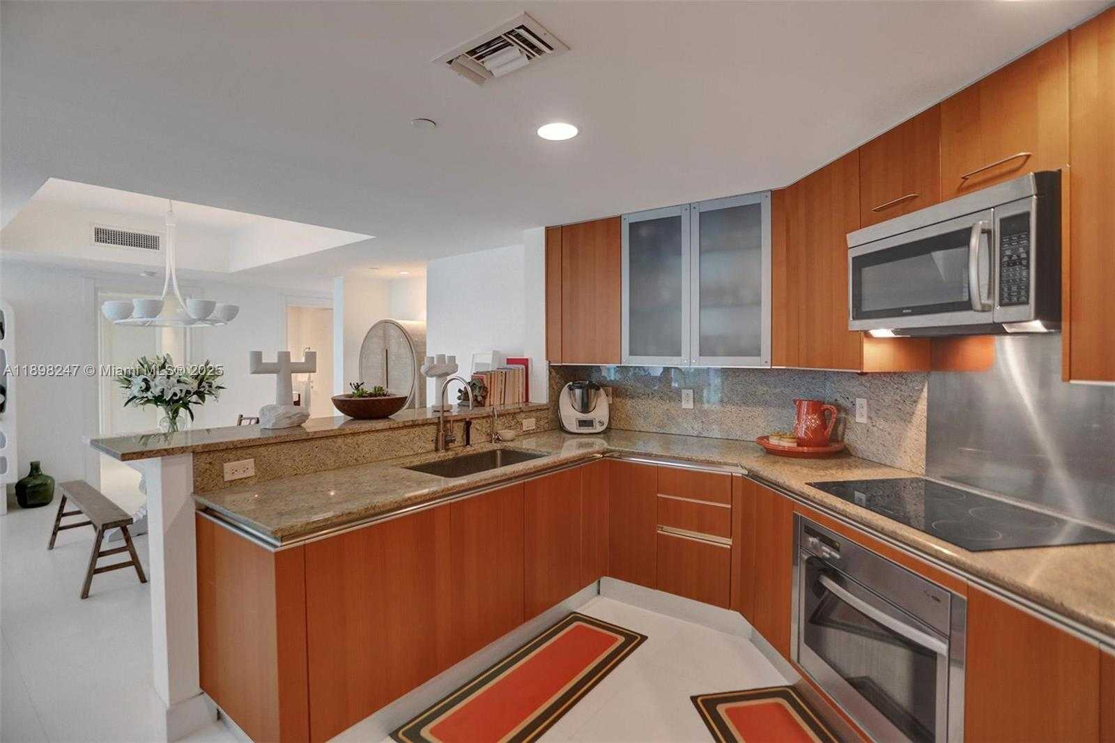Small Image of 2627 SOUTH BAYSHORE DR #506, Coconut Grove Number 21
