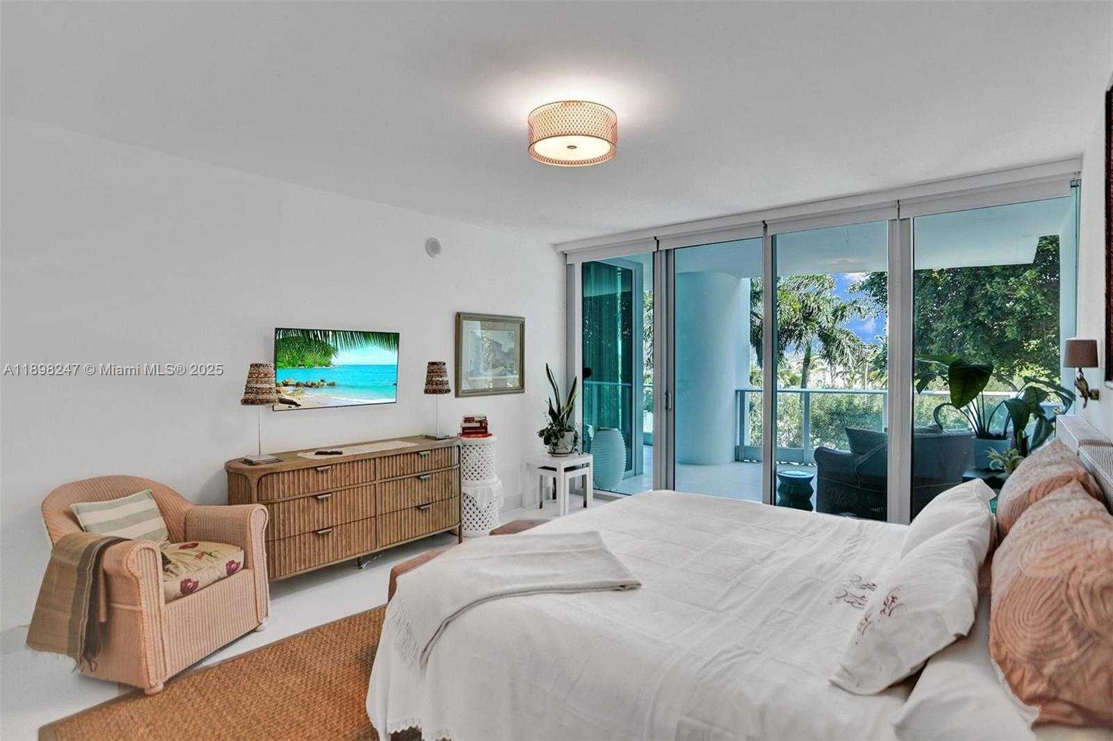 Small Image of 2627 SOUTH BAYSHORE DR #506, Coconut Grove Number 23