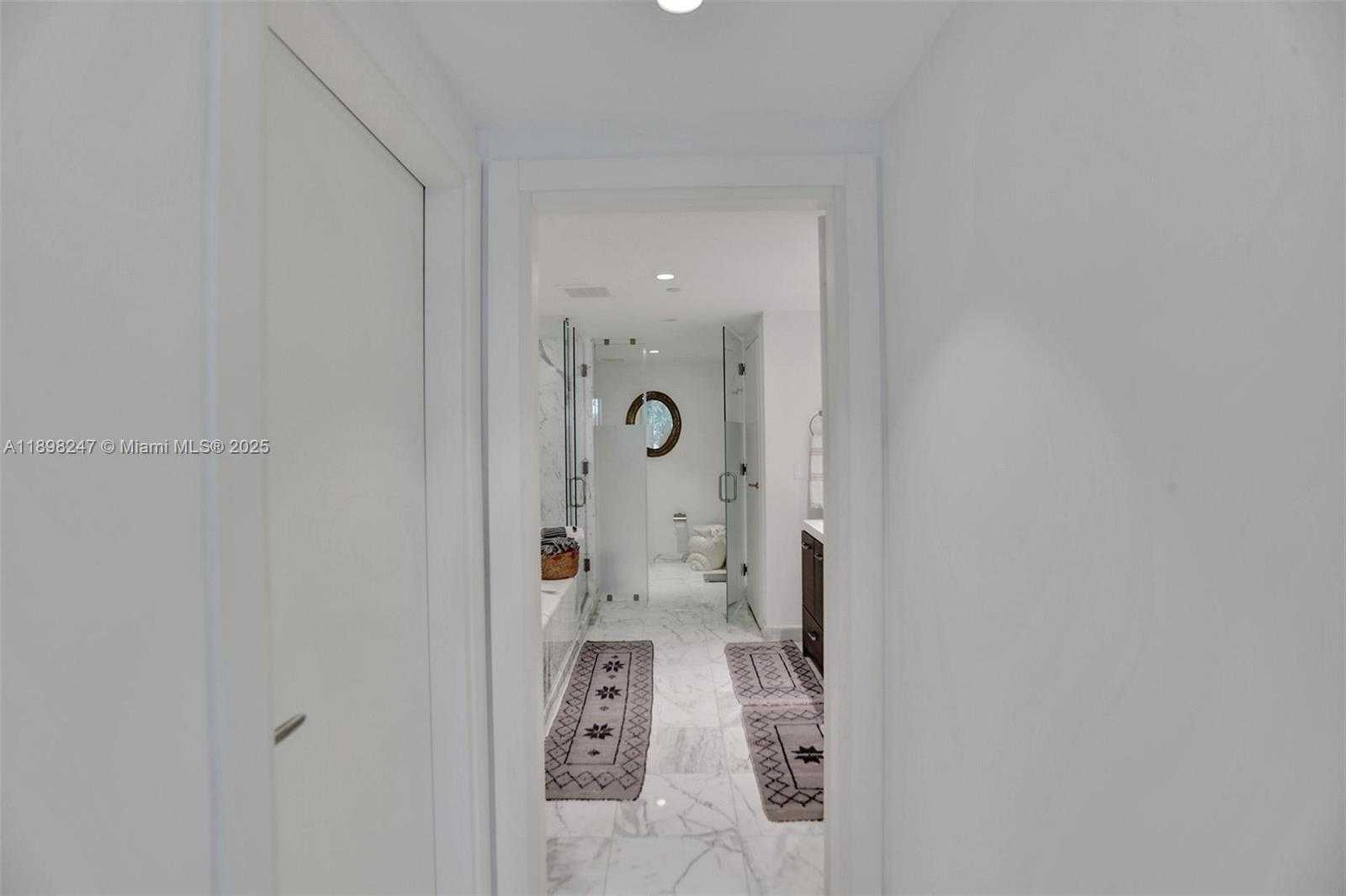 Small Image of 2627 SOUTH BAYSHORE DR #506, Coconut Grove Number 28