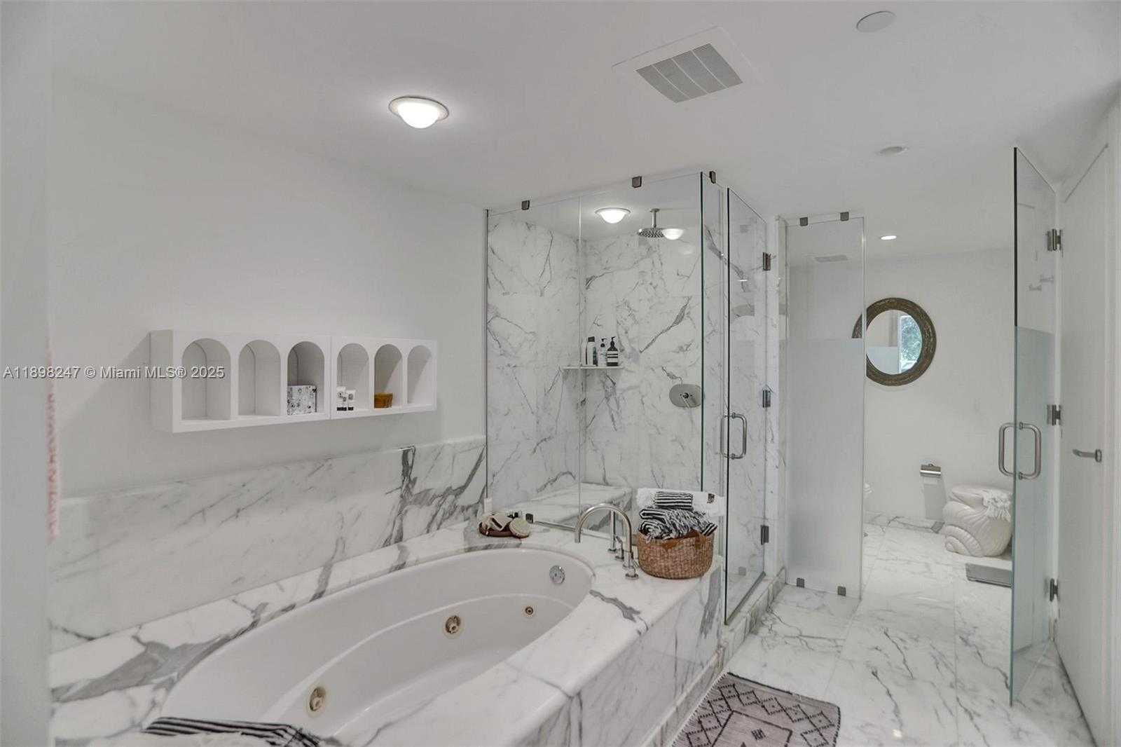 Small Image of 2627 SOUTH BAYSHORE DR #506, Coconut Grove Number 4