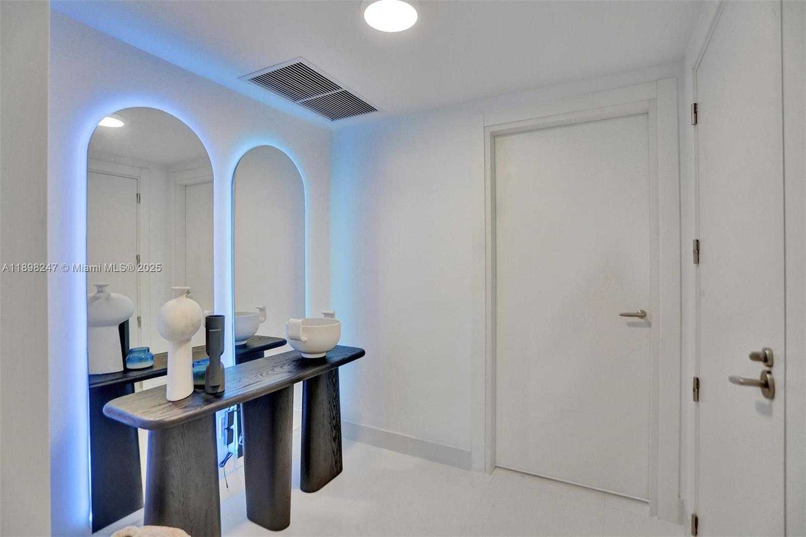 Small Image of 2627 SOUTH BAYSHORE DR #506, Coconut Grove Number 46