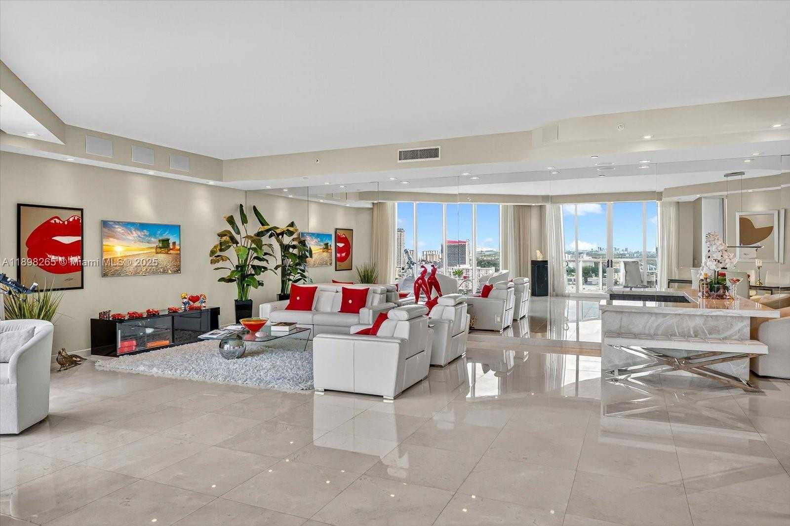 Small Image of 21200 POINT PL #PH 1 (2804), Aventura Number 11