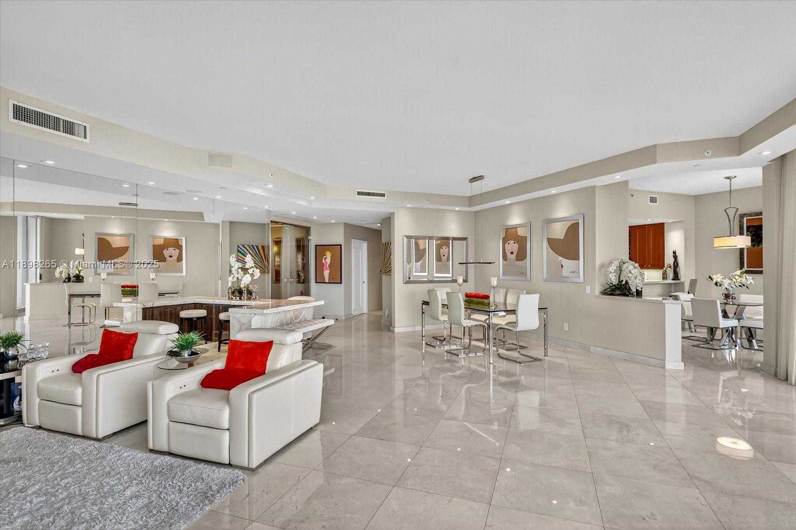 Small Image of 21200 POINT PL #PH 1 (2804), Aventura Number 12