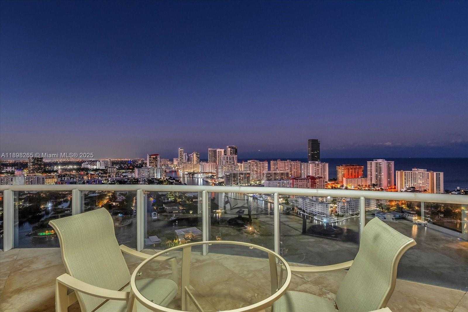 Small Image of 21200 POINT PL #PH 1 (2804), Aventura Number 39