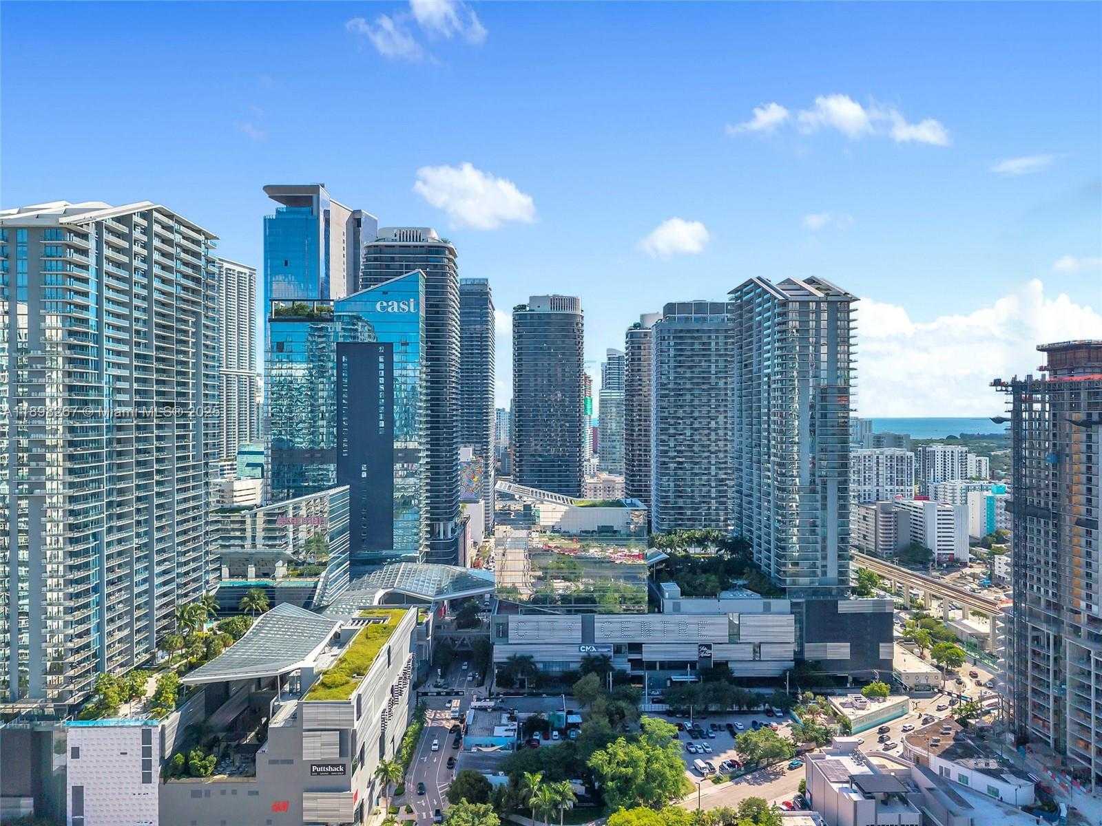 Small Image of 55 SOUTH WEST 9TH ST #1802, Miami Number 33