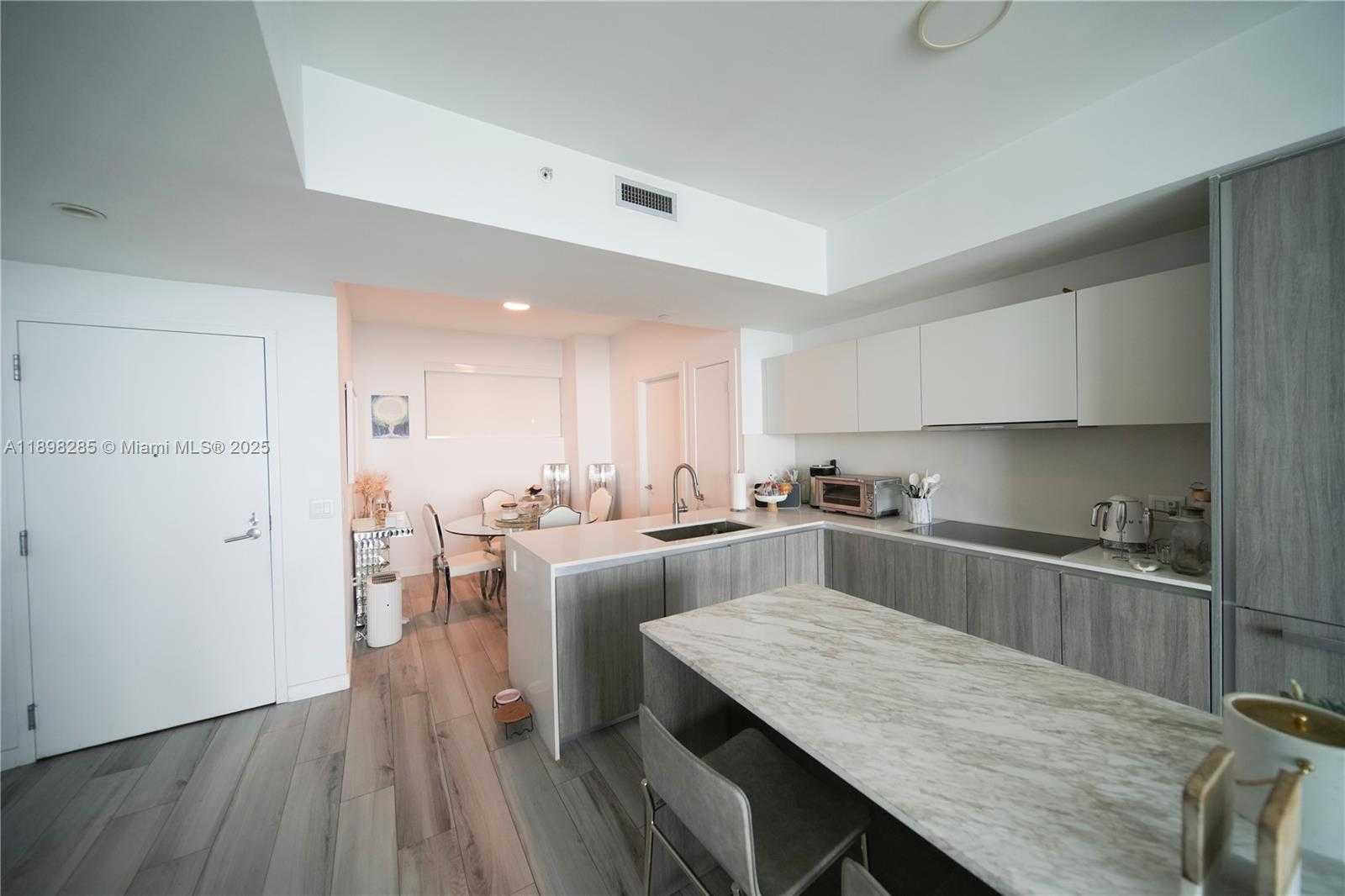 Small Image of 2900 NORTH EAST 7TH AVE #2603, Miami Number 19