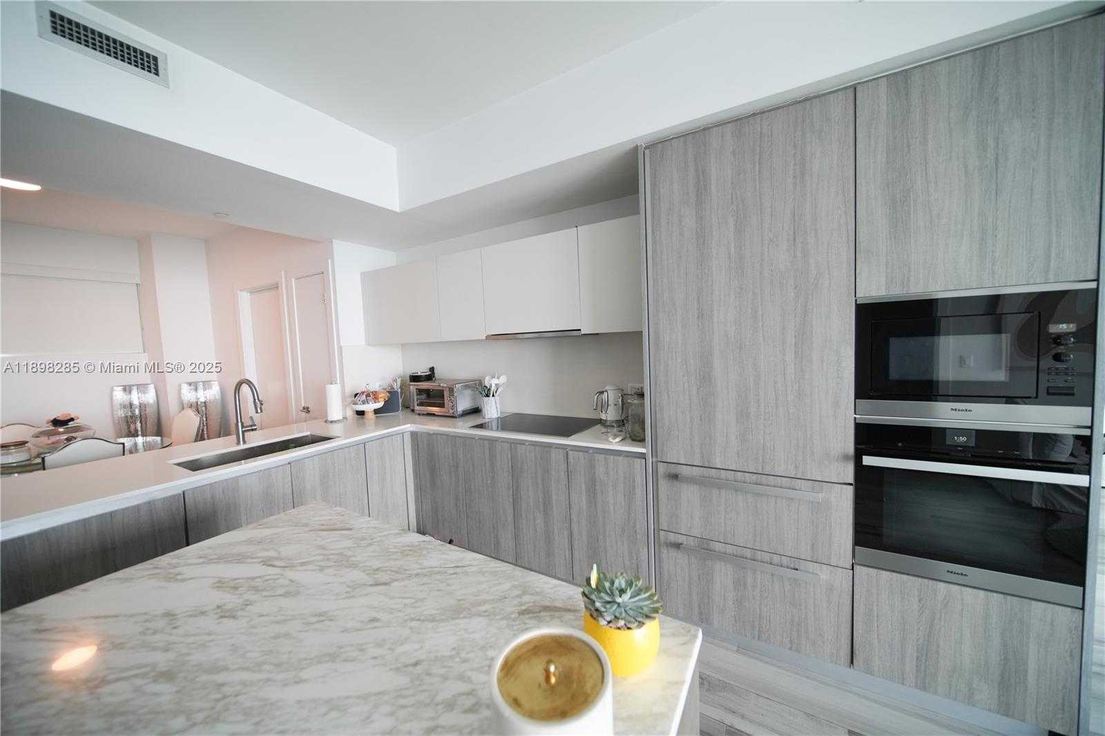 Small Image of 2900 NORTH EAST 7TH AVE #2603, Miami Number 23