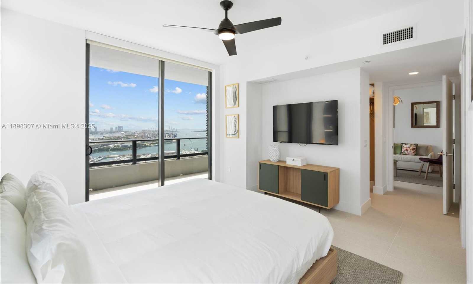 Small Image of 159 NORTH EAST 6TH ST #2415, Miami Number 10