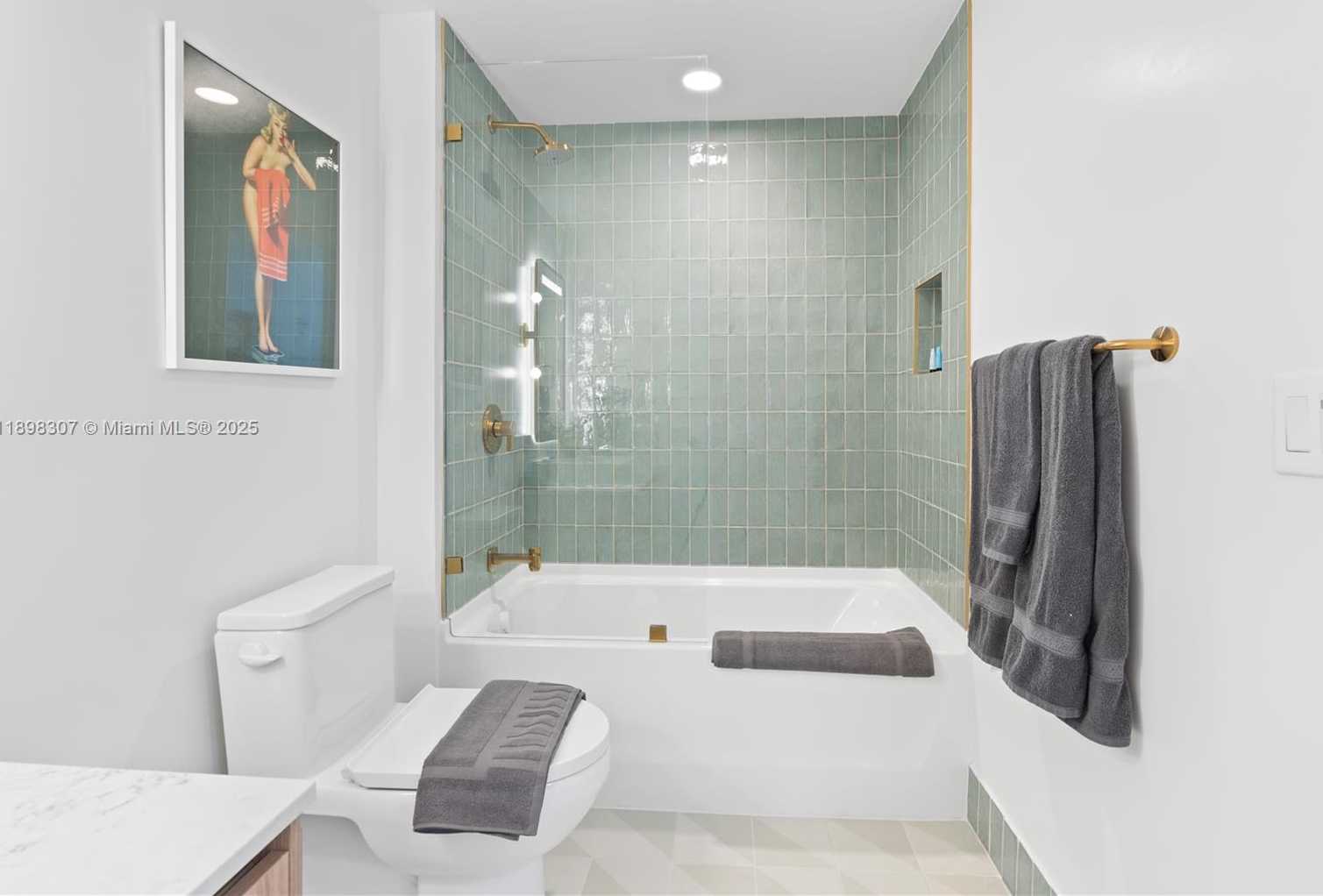 Small Image of 159 NORTH EAST 6TH ST #2415, Miami Number 25