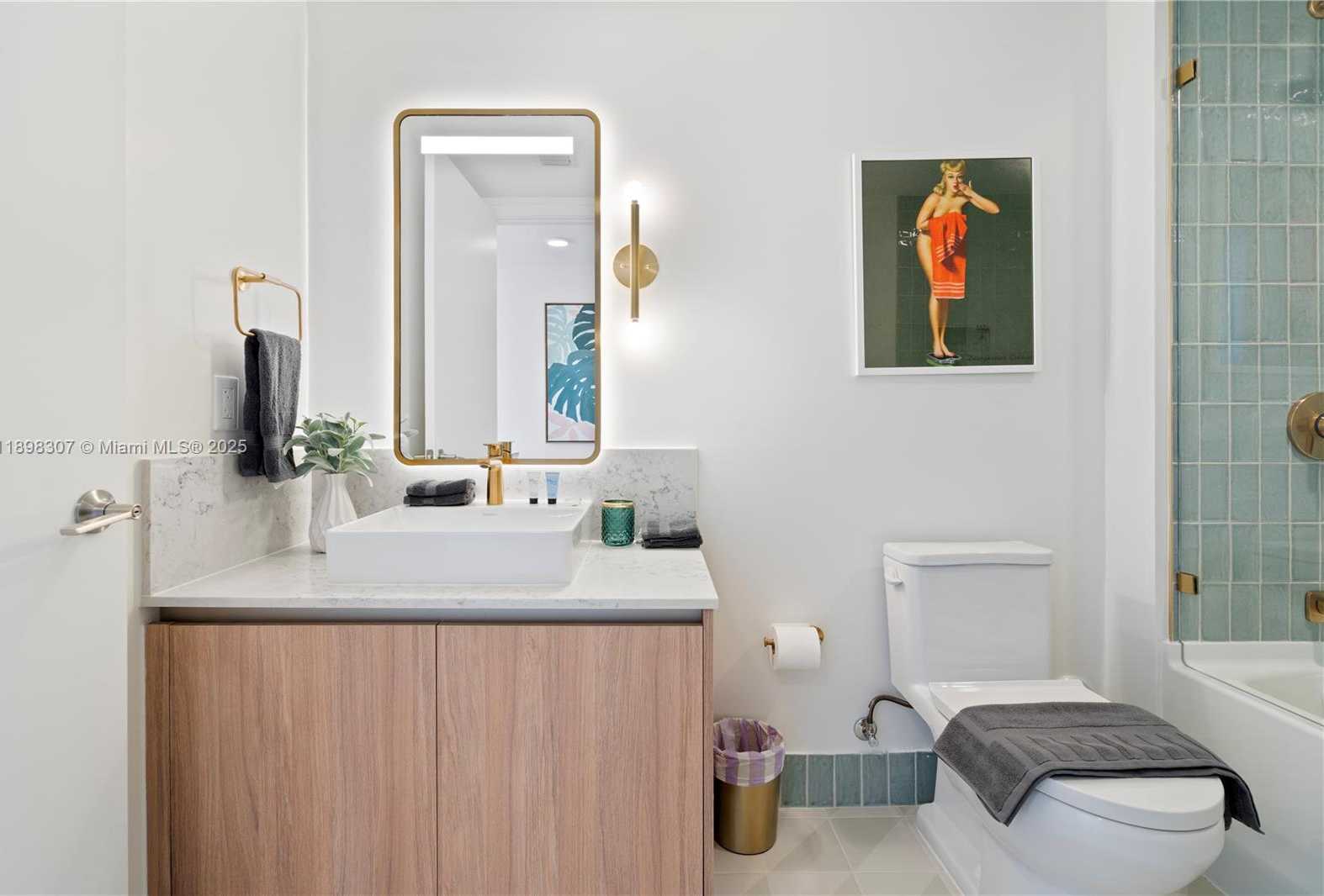 Small Image of 159 NORTH EAST 6TH ST #2415, Miami Number 26