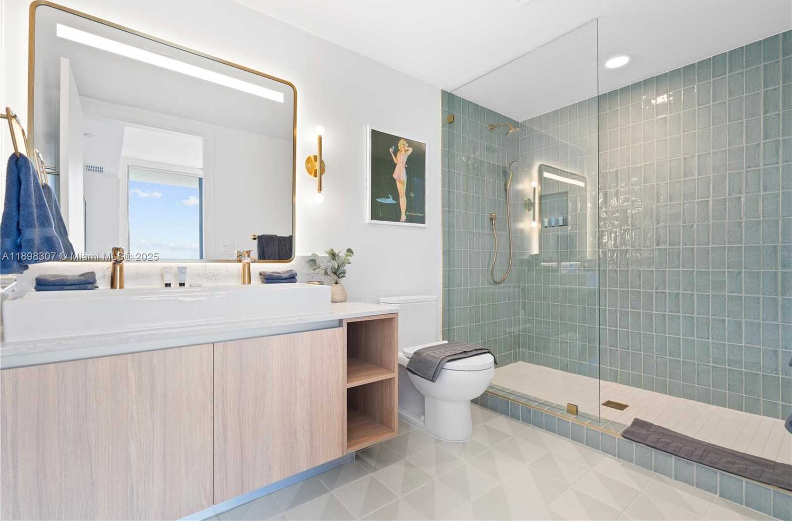 Small Image of 159 NORTH EAST 6TH ST #2415, Miami Number 7