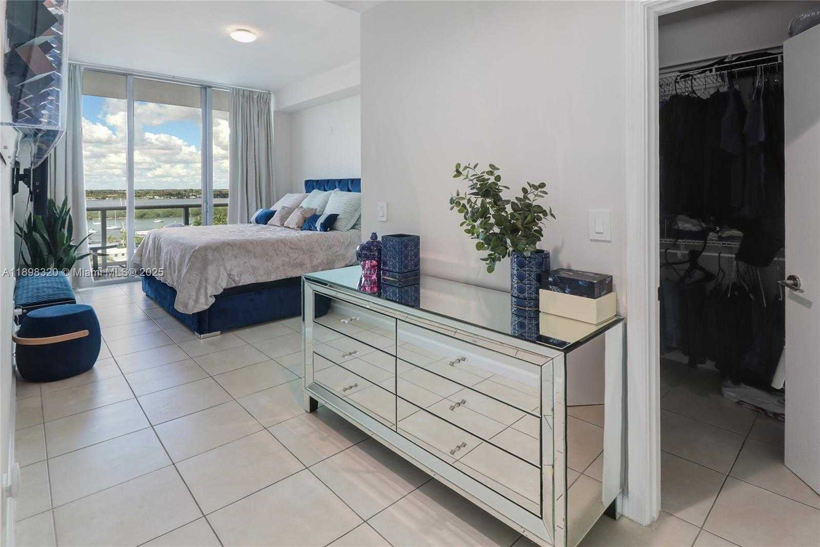 Small Image of 7928 EAST DR #1002, North Bay Village Number 13