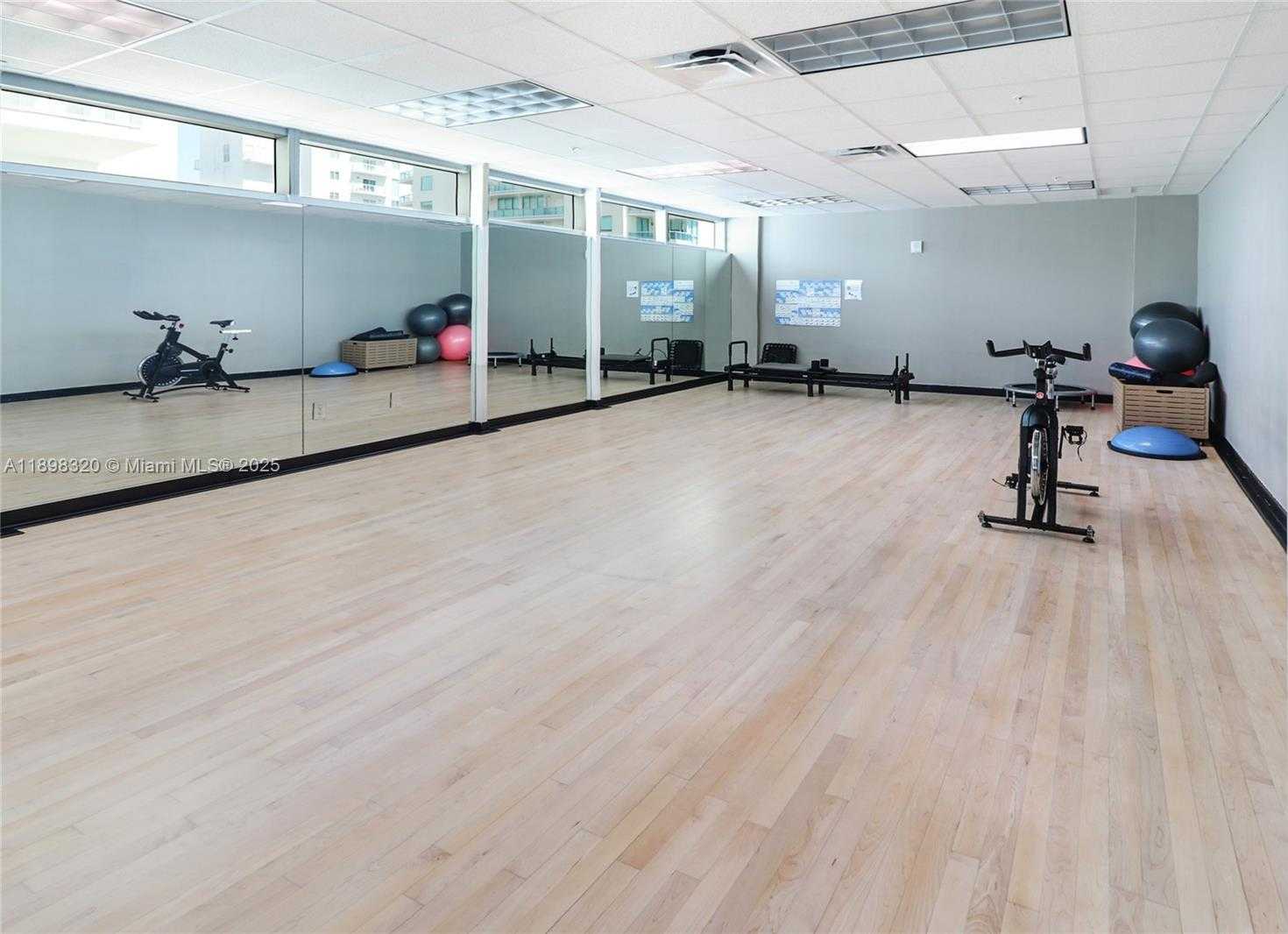 Small Image of 7928 EAST DR #1002, North Bay Village Number 27