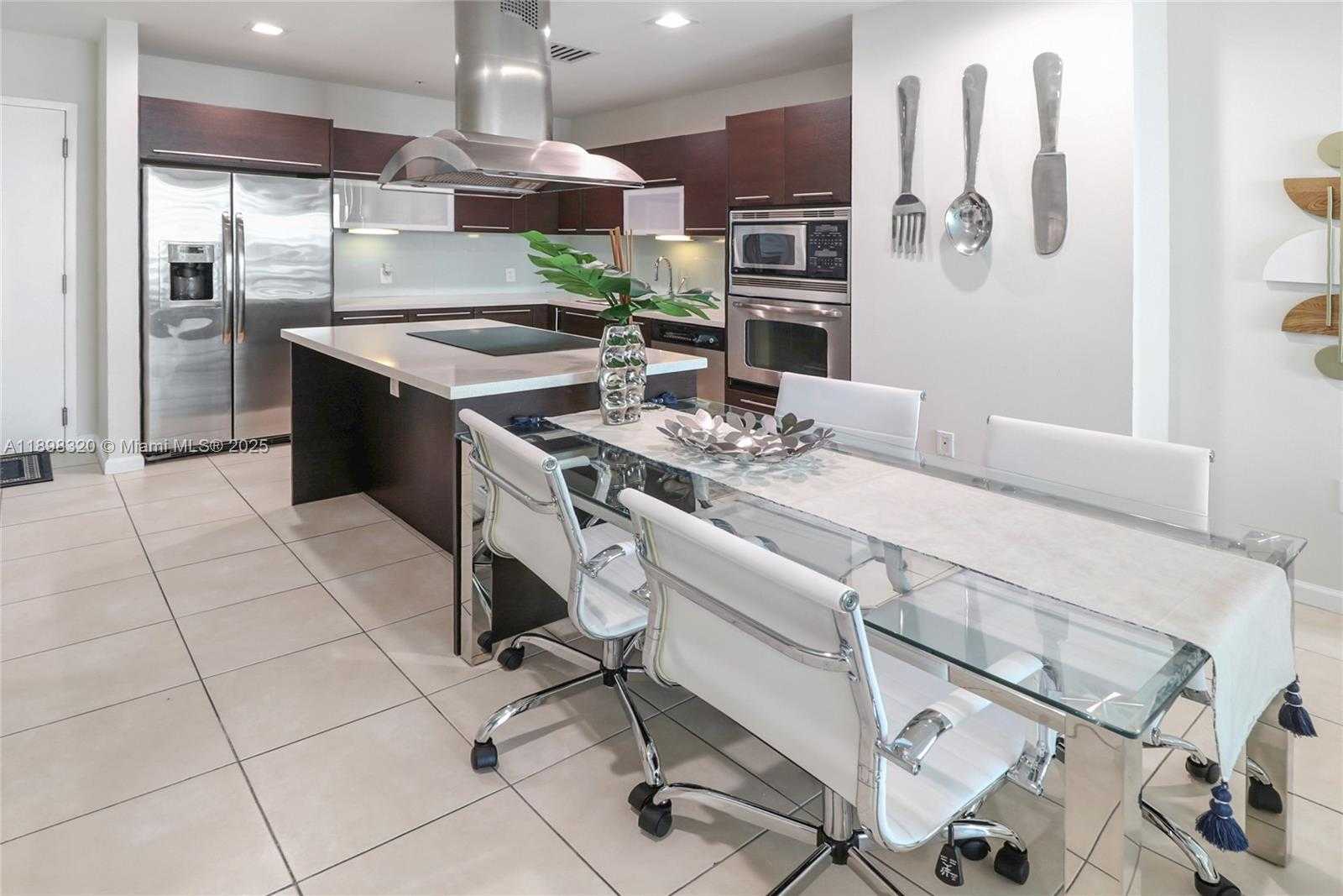 Small Image of 7928 EAST DR #1002, North Bay Village Number 3