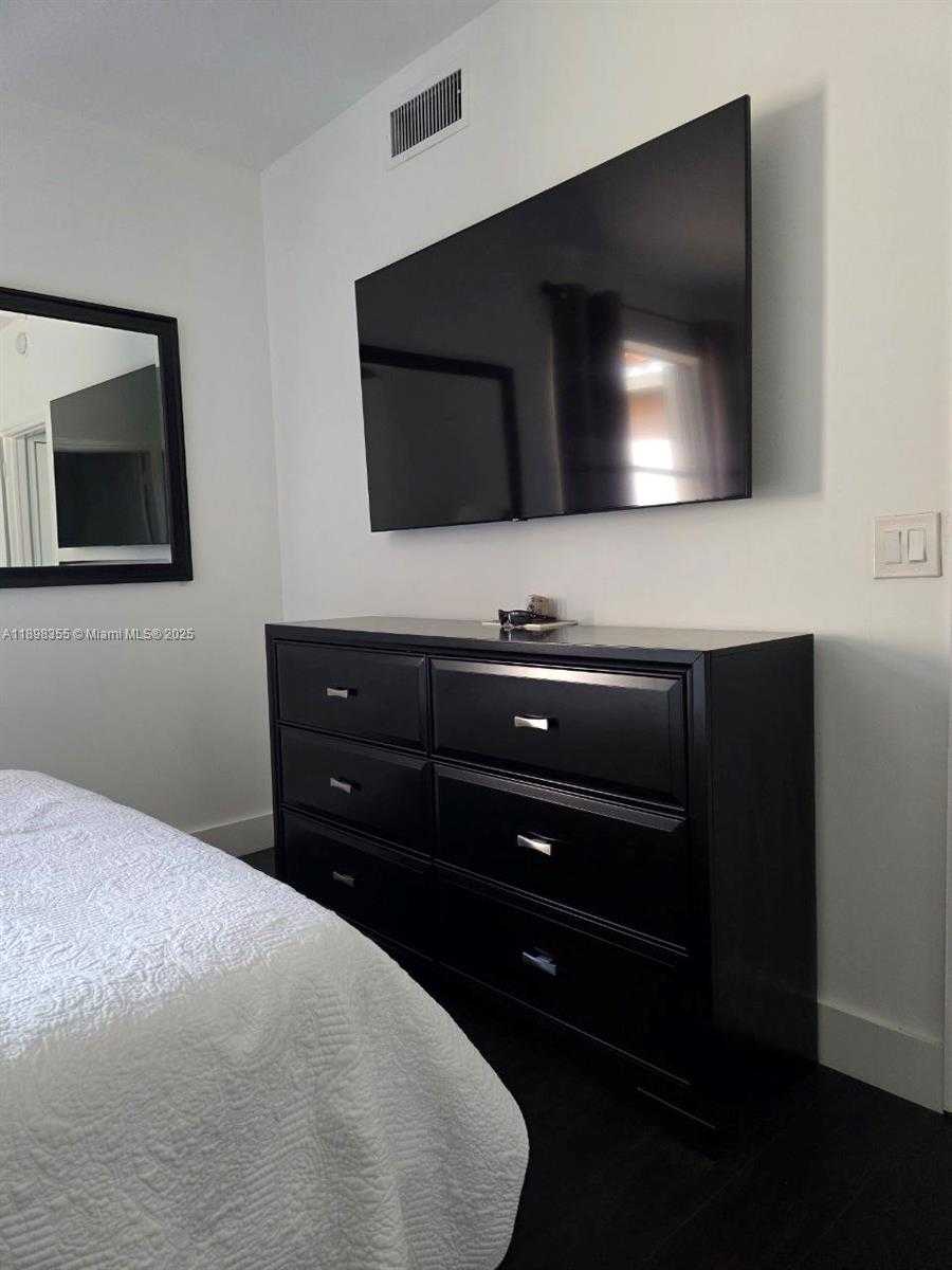 Small Image of 6420 NORTH WEST 114TH AVE #1332, Doral Number 15