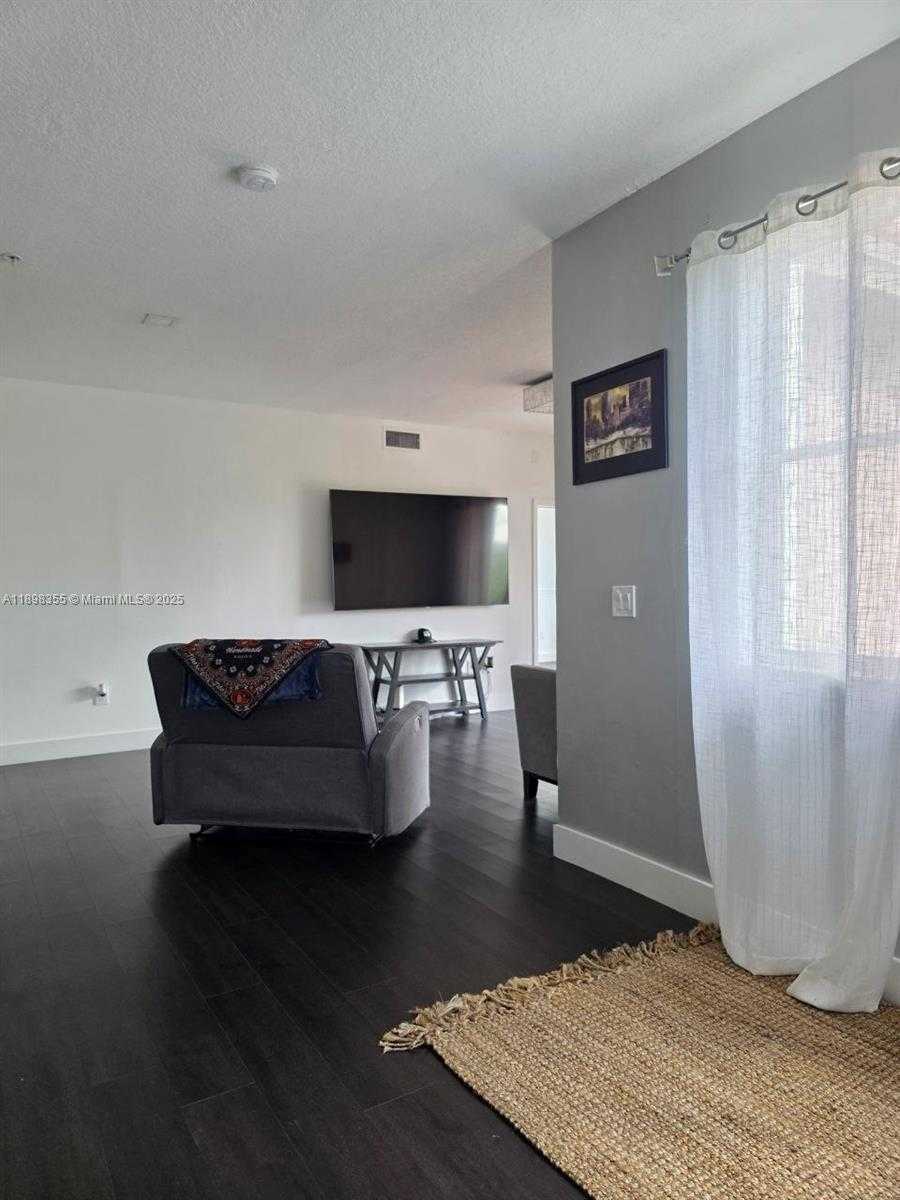 Small Image of 6420 NORTH WEST 114TH AVE #1332, Doral Number 7