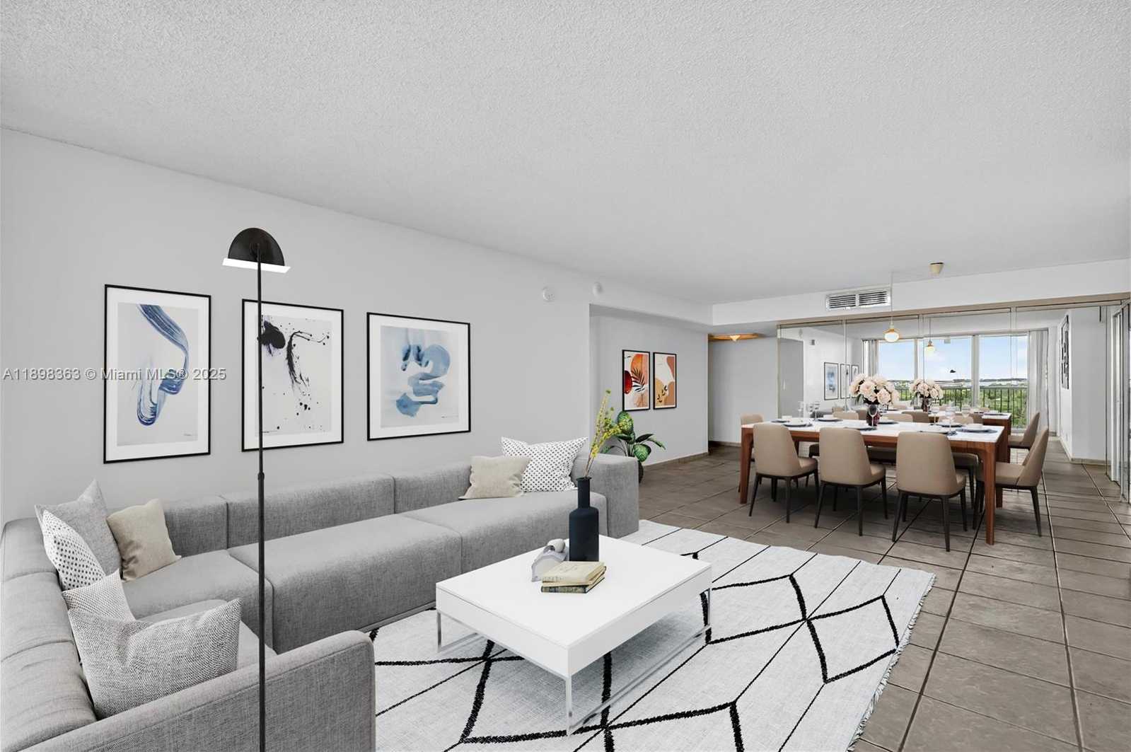 Small Image of 2655 COLLINS AVE #1502, Miami Beach Number 3