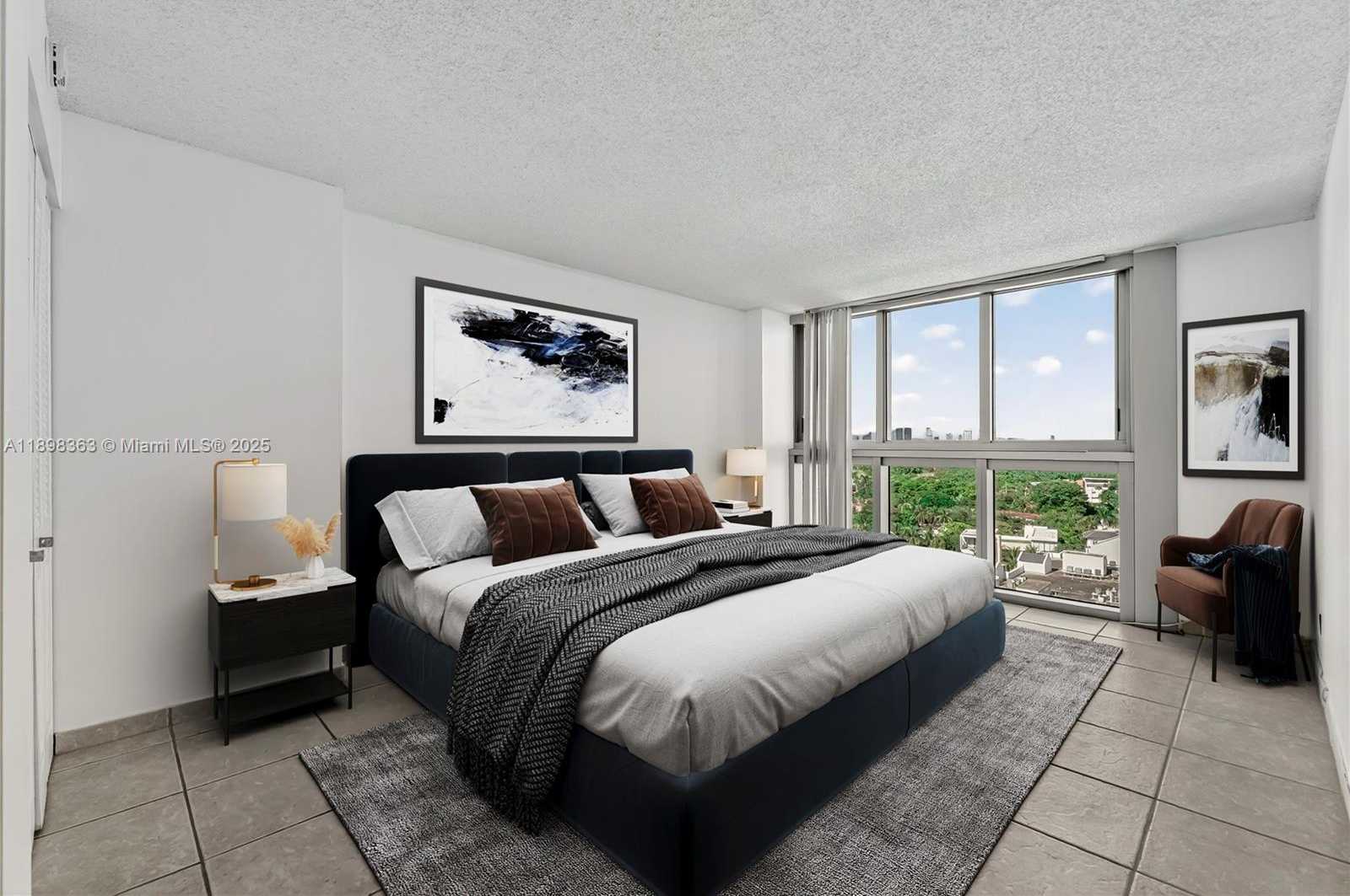 Small Image of 2655 COLLINS AVE #1502, Miami Beach Number 6