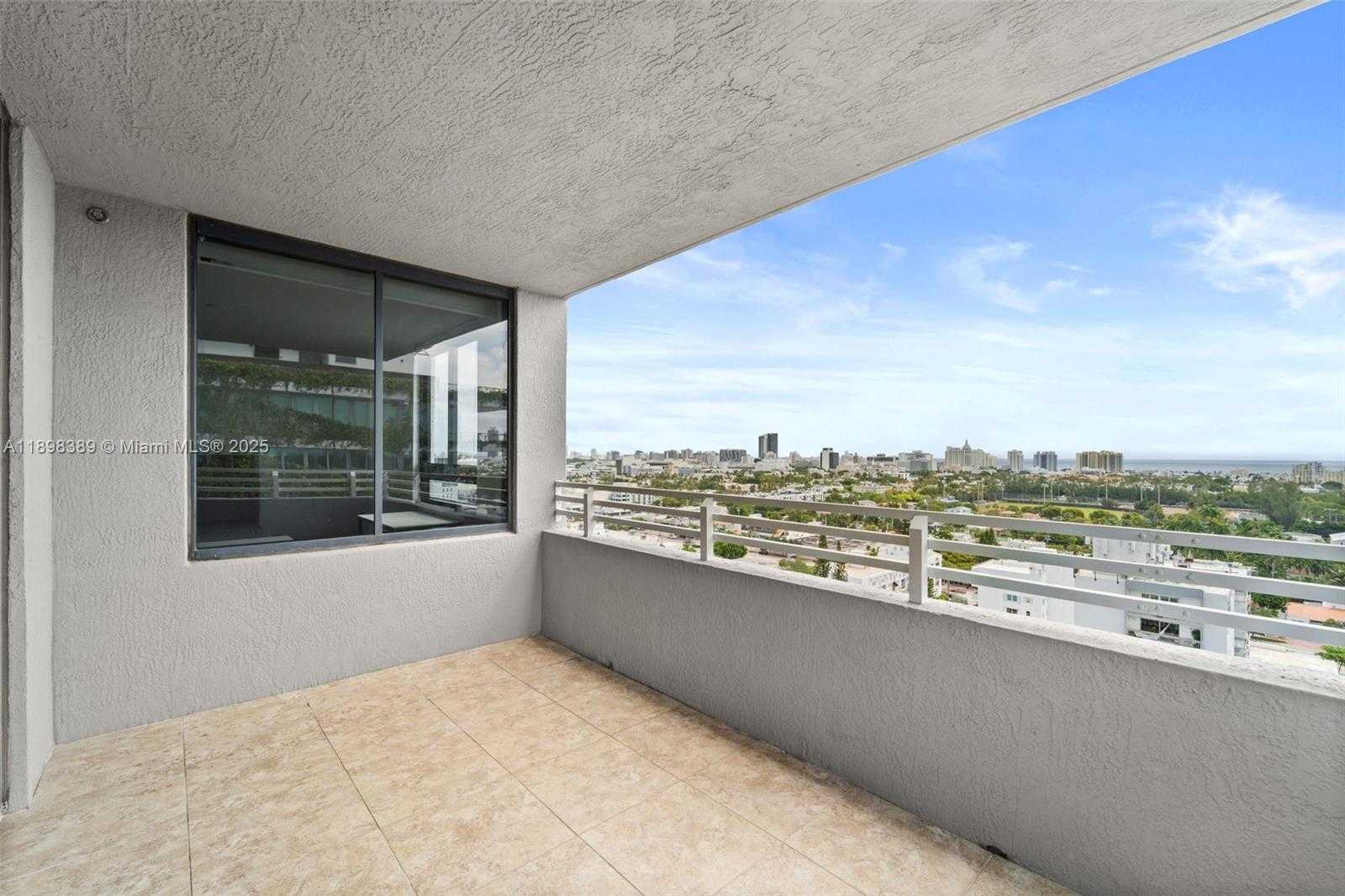 Small Image of 1330 WEST AVE #1614, Miami Beach Number 11