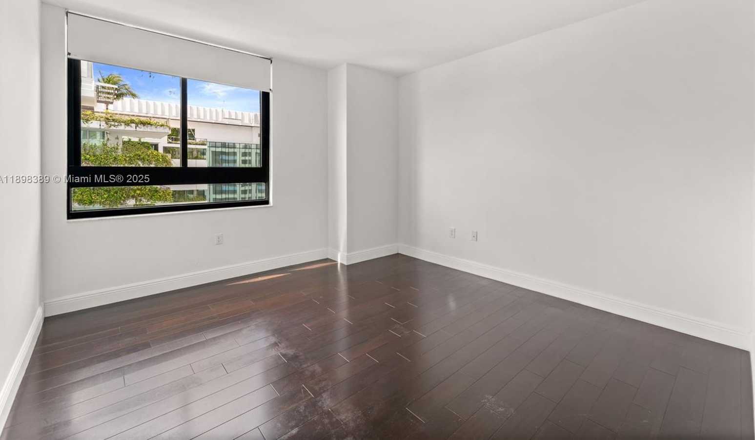 Small Image of 1330 WEST AVE #1614, Miami Beach Number 6