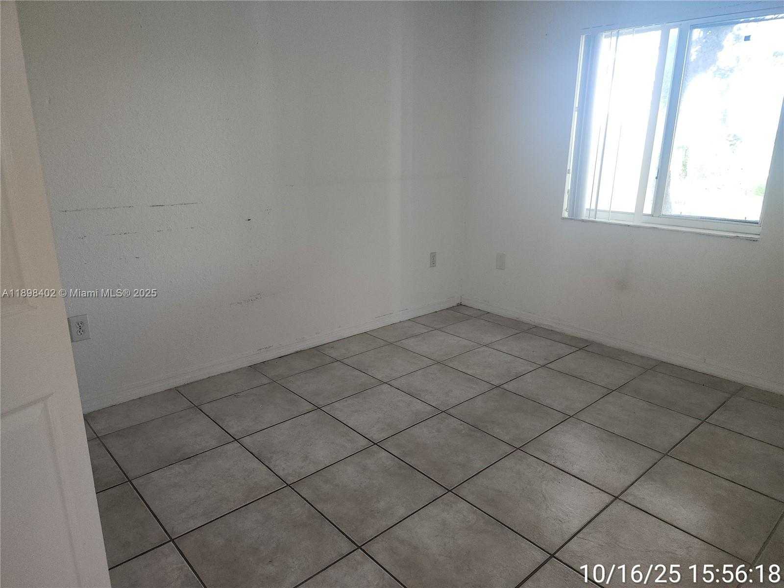 Small Image of 5775 NORTH WEST 109TH AVE #13, Doral Number 6