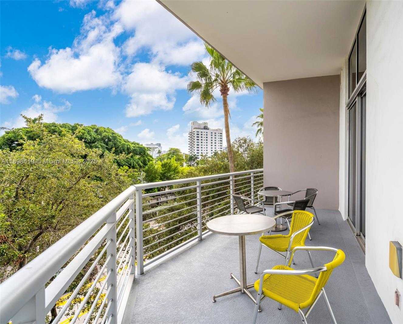 Small Image of 2001 MERIDIAN AVE #404, Miami Beach Number 22