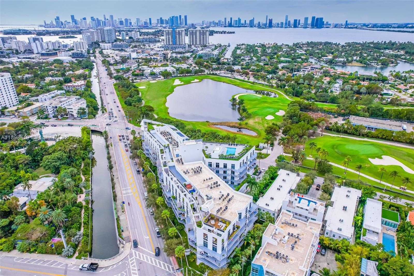 Small Image of 2001 MERIDIAN AVE #404, Miami Beach Number 29