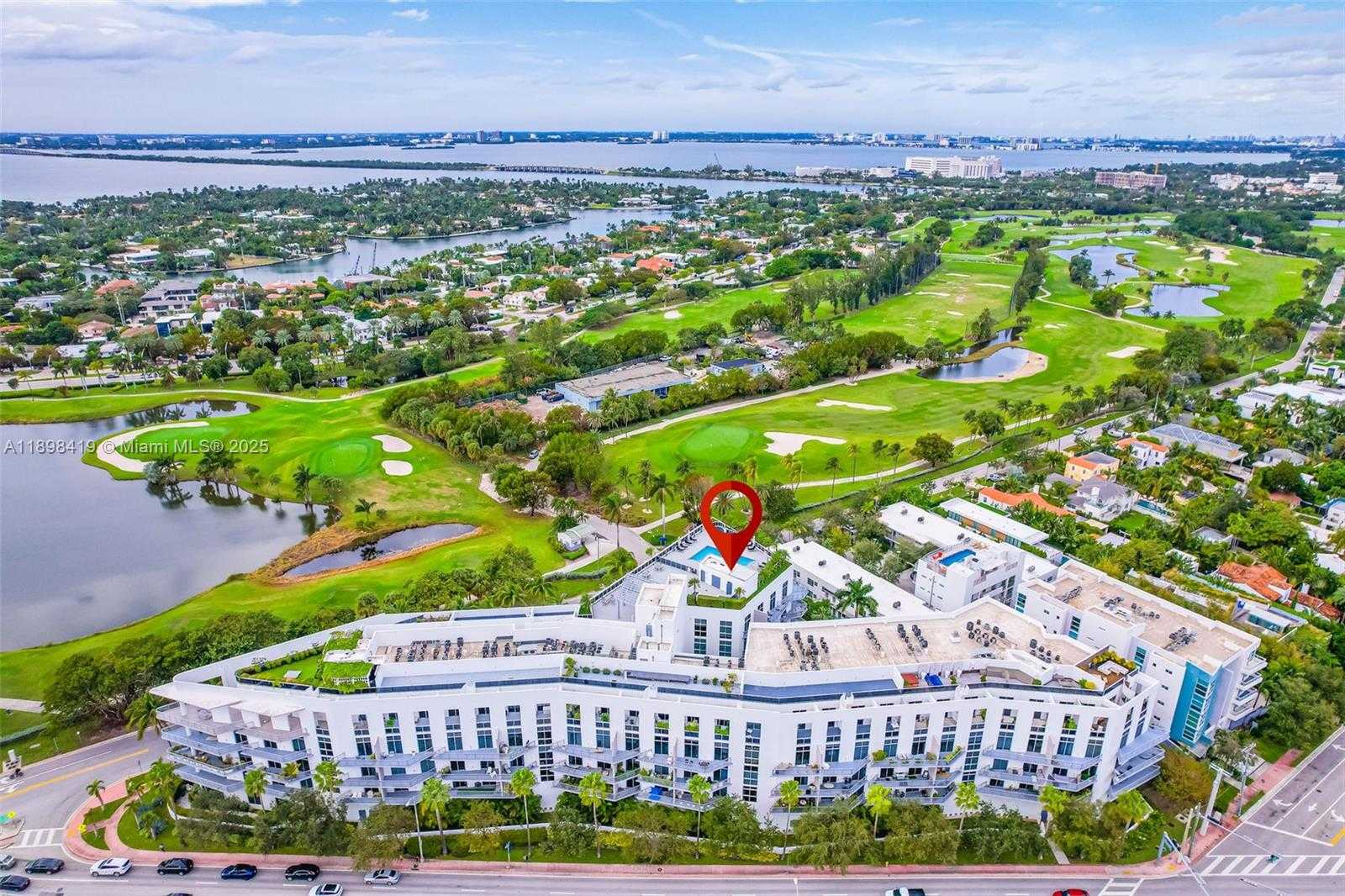 Small Image of 2001 MERIDIAN AVE #404, Miami Beach Number 38