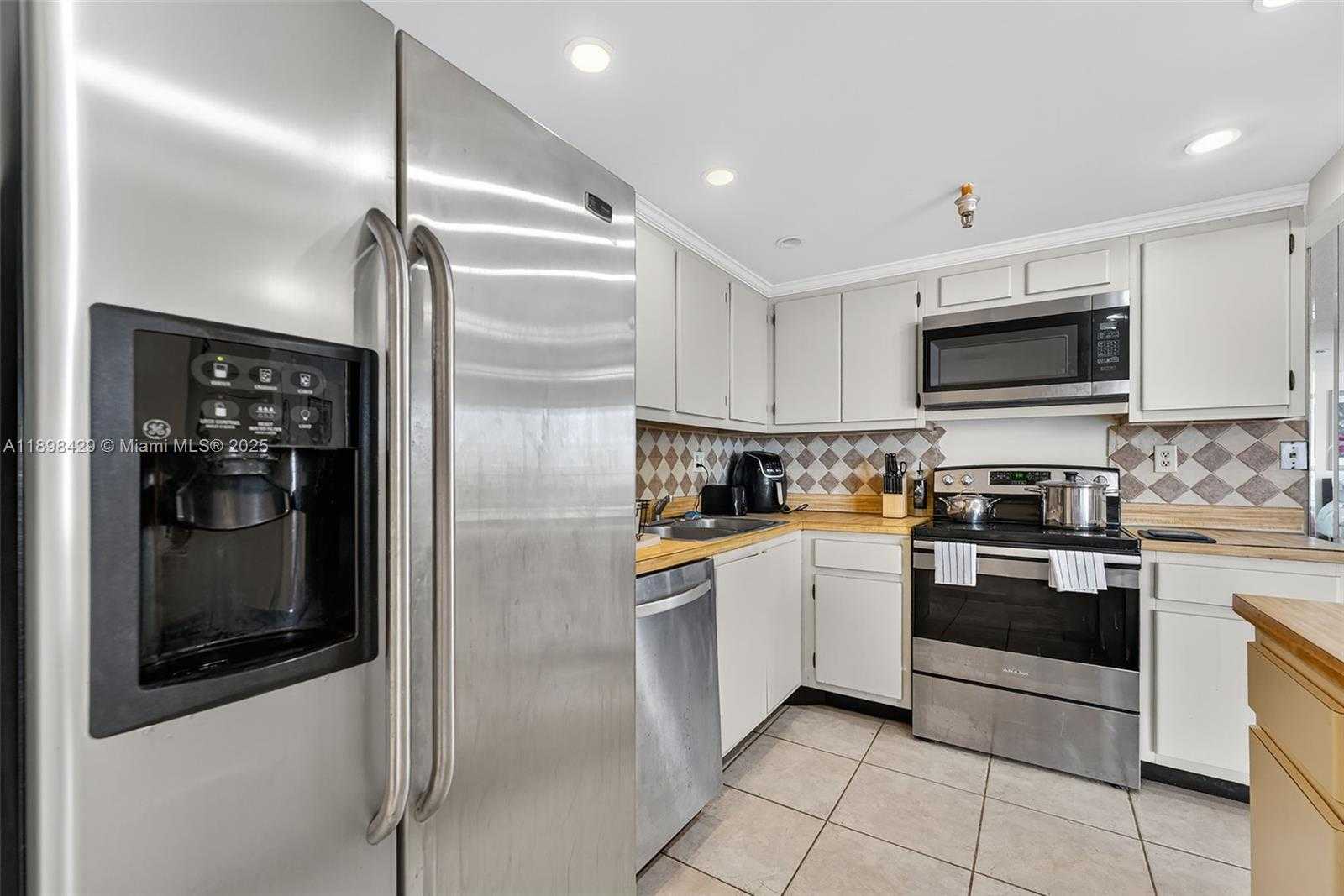 Small Image of 290 174TH ST #1415, Sunny Isles Beach Number 10