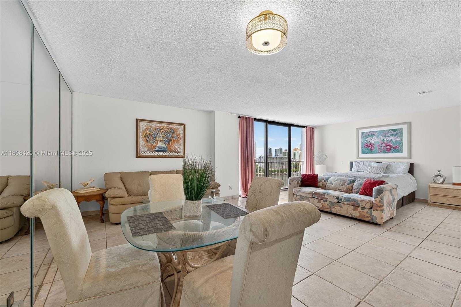 Small Image of 290 174TH ST #1415, Sunny Isles Beach Number 14