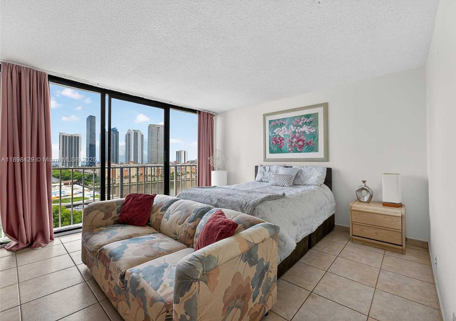 Small Image of 290 174TH ST #1415, Sunny Isles Beach Number 16