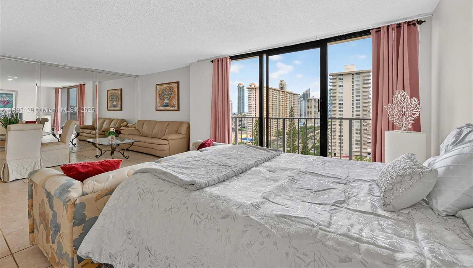 Small Image of 290 174TH ST #1415, Sunny Isles Beach Number 17