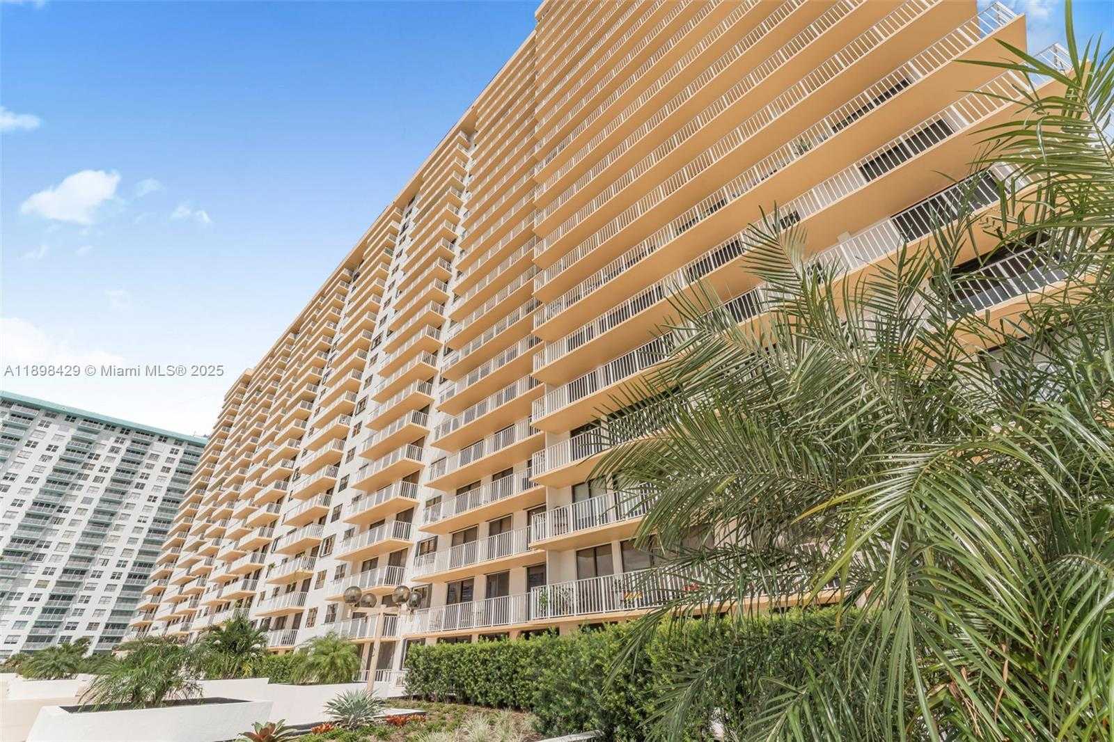 Small Image of 290 174TH ST #1415, Sunny Isles Beach Number 19