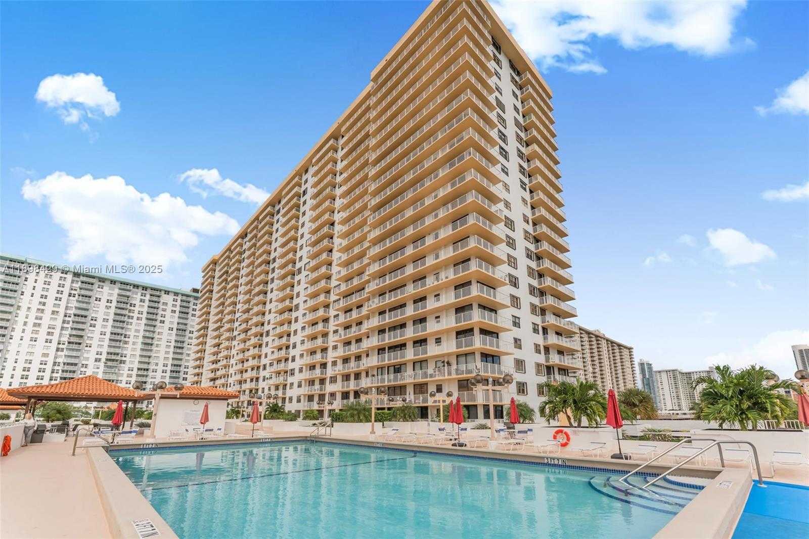 Small Image of 290 174TH ST #1415, Sunny Isles Beach Number 21
