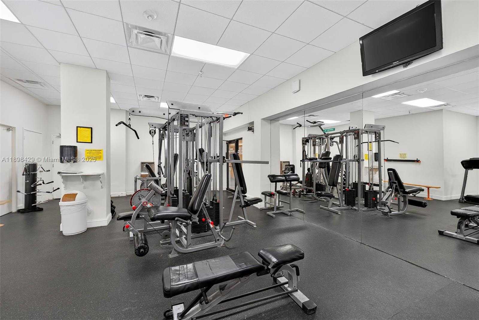 Small Image of 290 174TH ST #1415, Sunny Isles Beach Number 24