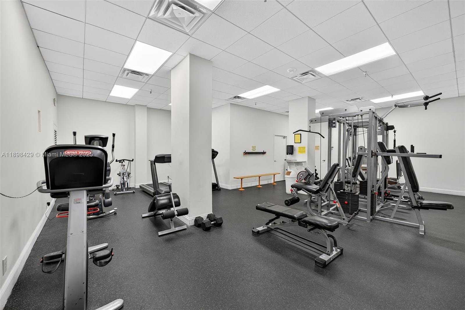 Small Image of 290 174TH ST #1415, Sunny Isles Beach Number 25