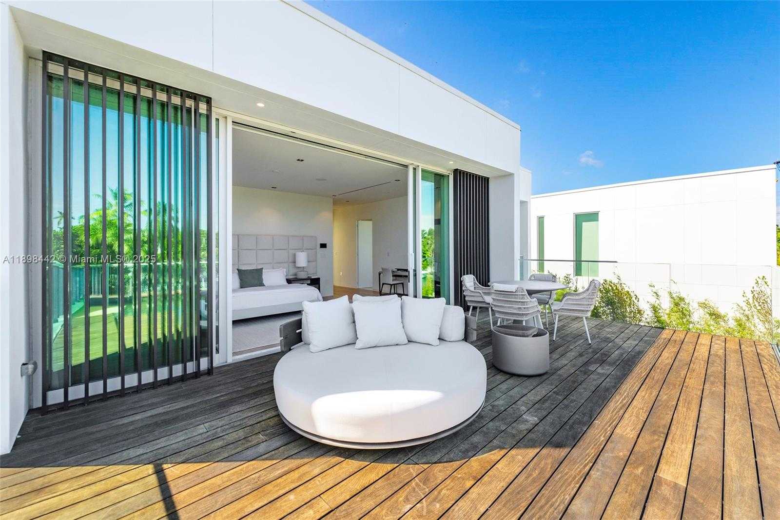 Small Image of 1031 WEST 48TH ST #6, Miami Beach Number 45