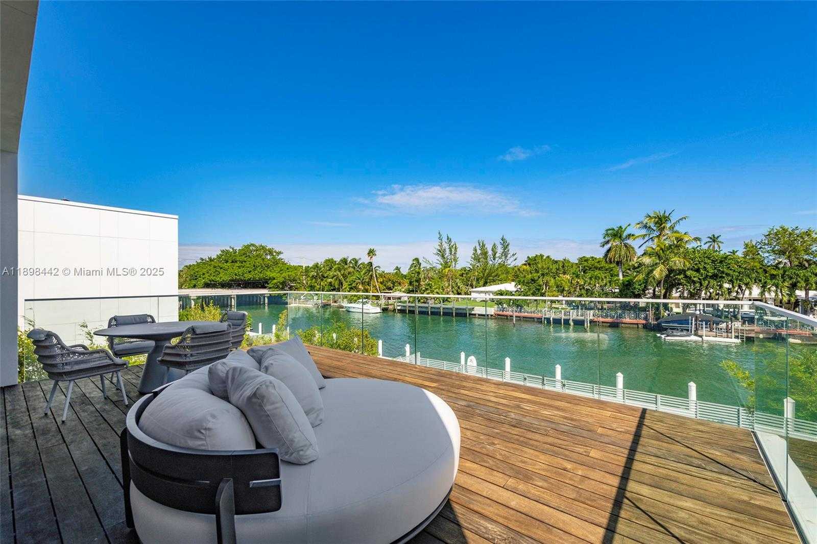 Small Image of 1031 WEST 48TH ST #6, Miami Beach Number 47